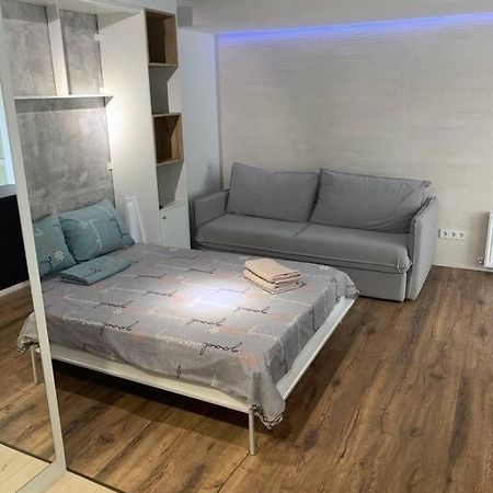 Lev Tolstoi Studio Lägenhet Chişinau Exteriör bild
